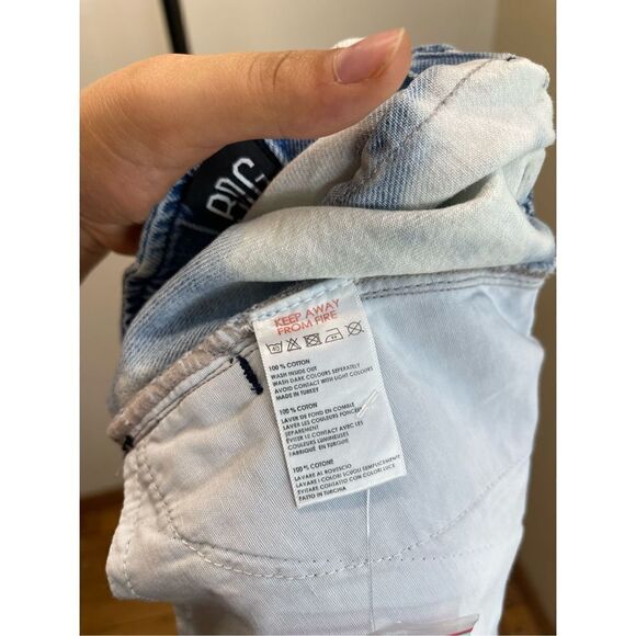 OU - BDG Polly Bleached Denim Mini Skirt - Picture 6 of 8